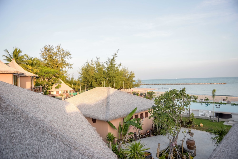 Deluxe Double with Sea View - Photo 12