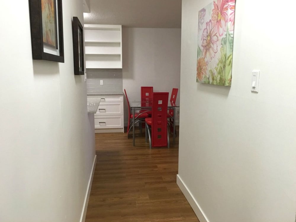 Suite, 2 Bedrooms photo 2