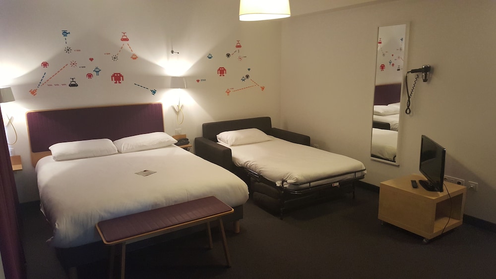 Family Suite, Multiple Beds (Standard) photo 2