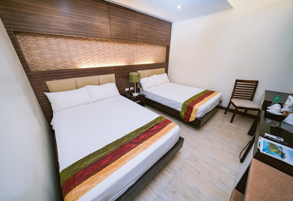 Economy Room