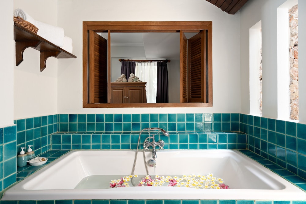 Grand Deluxe Bungalow - Photo 7