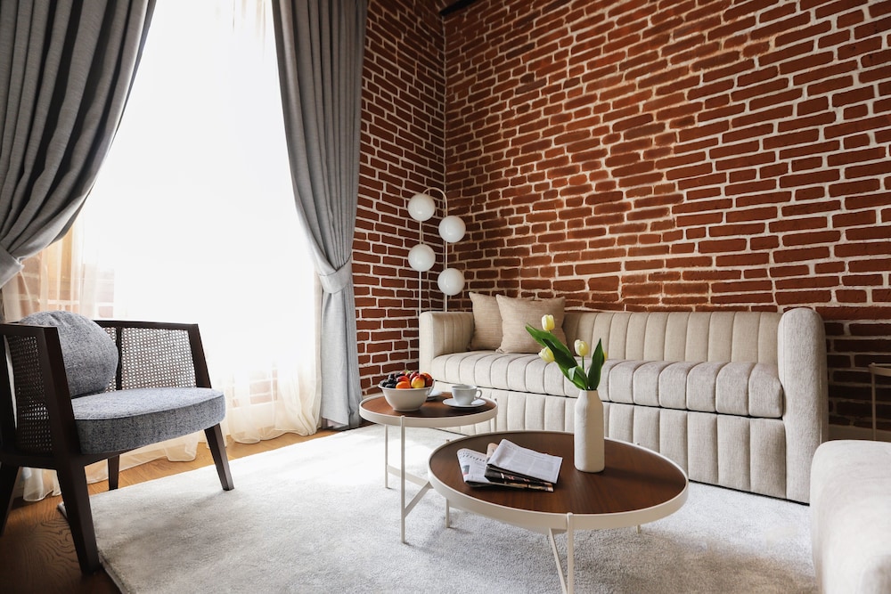 Historical Suite