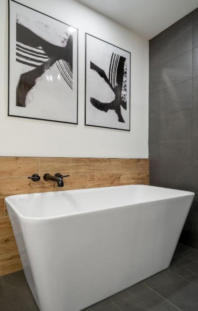 The Aura No Service Fees Lake View Hot Tub, 사진 37