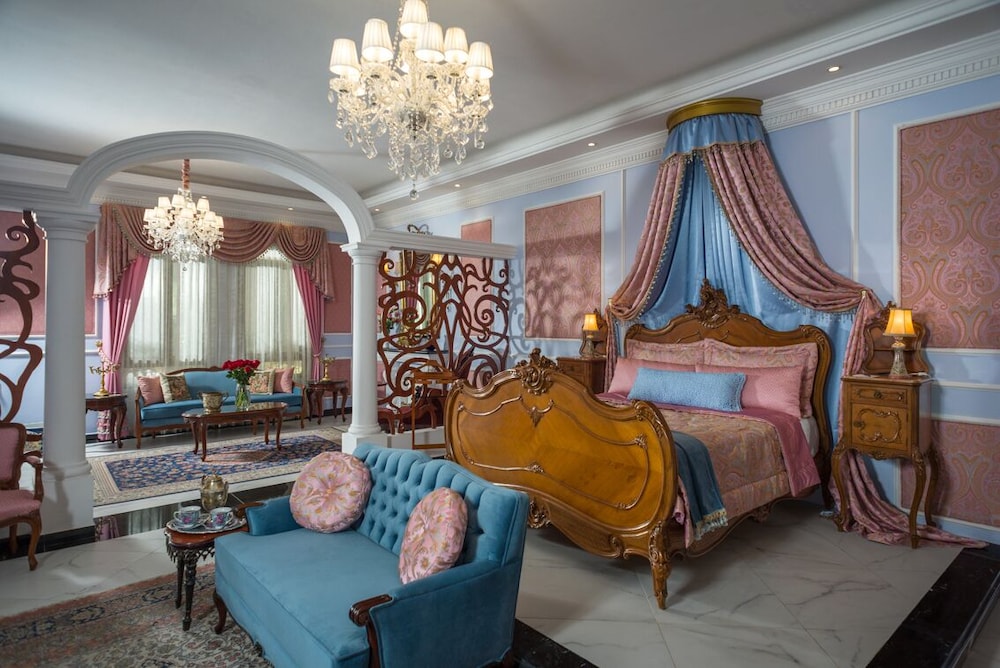 Luxury Suite photo 1