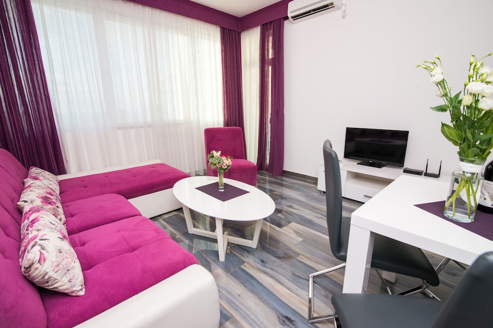 Superior Apartment