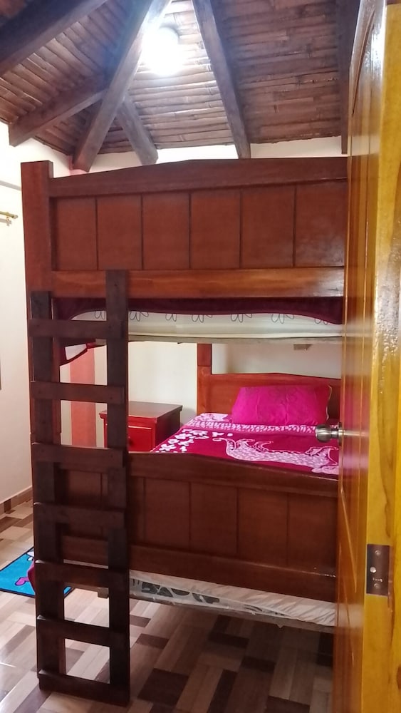 Basic Shared Dormitory, 1 Bedroom, Shared Bathroom, Mountain View photo 2