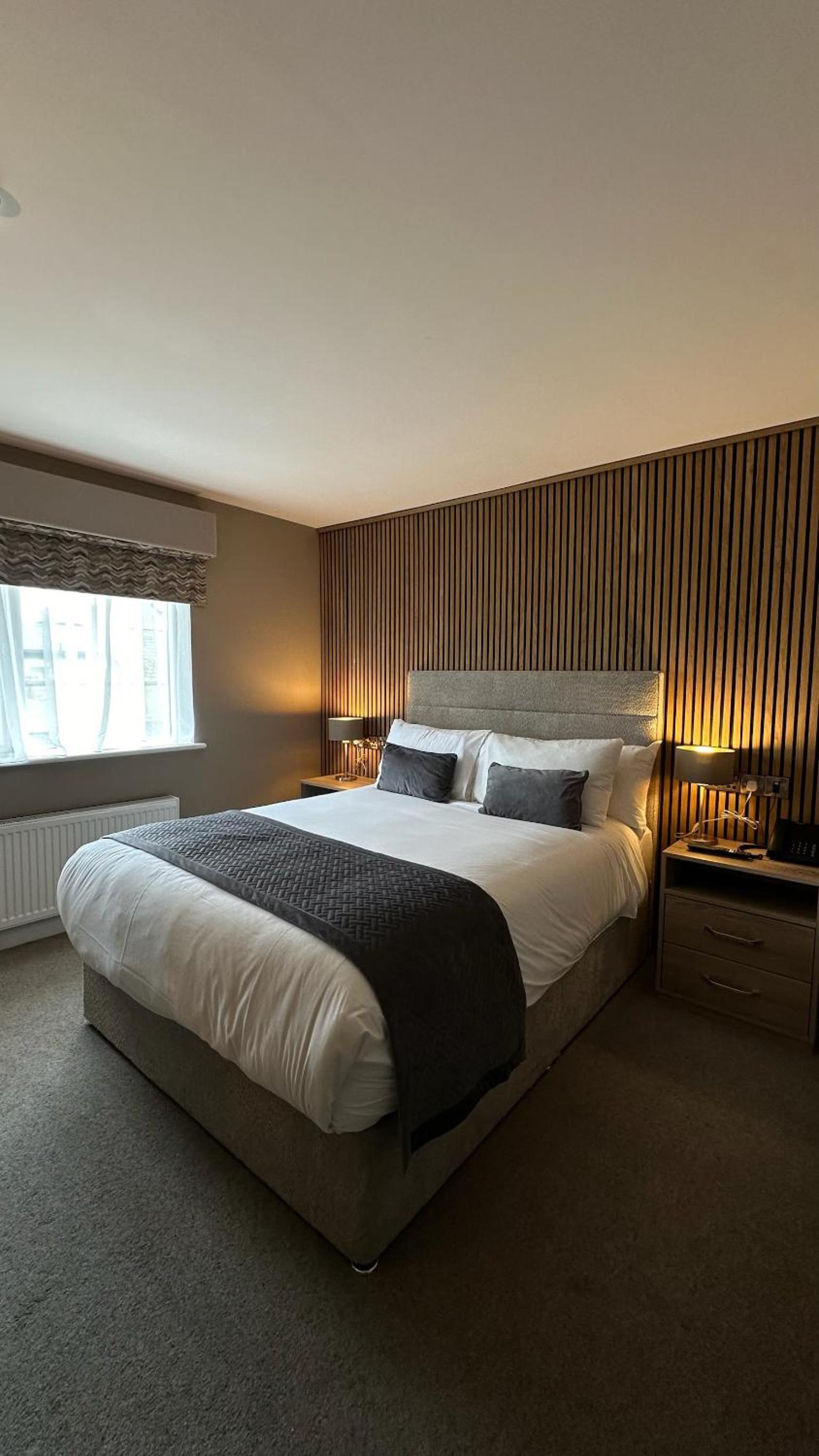 Superior Double or Twin Room - Photo 2