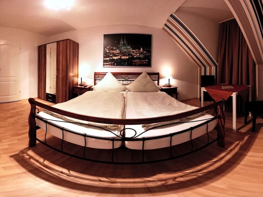 Comfort Double Room, Ensuite - Photo 2