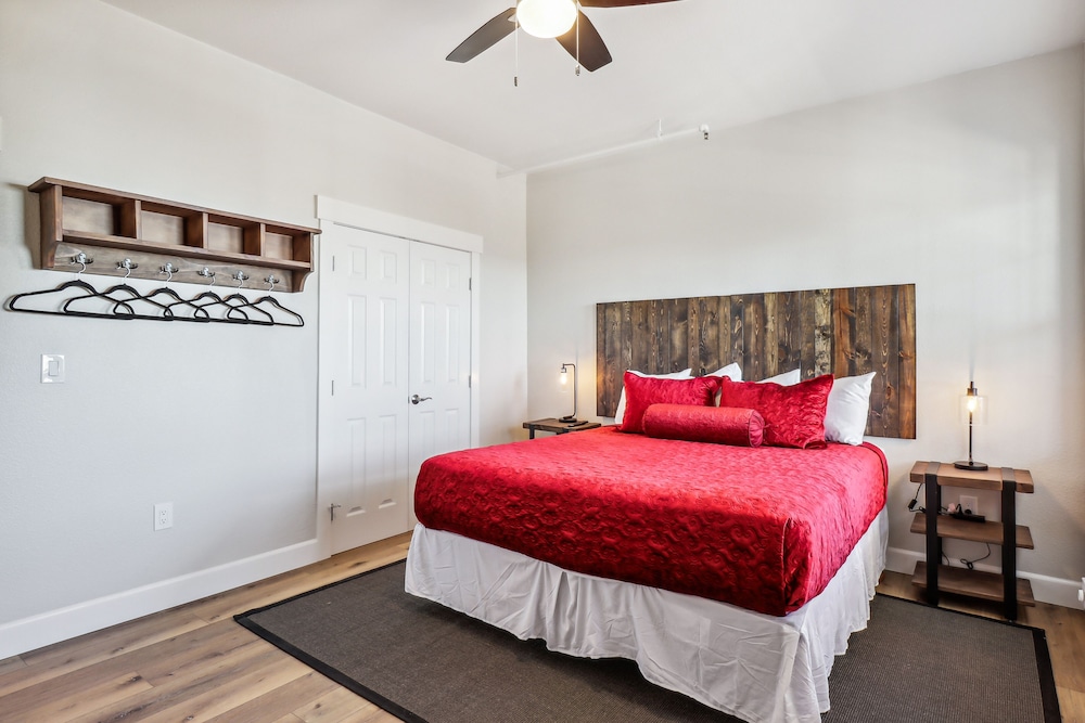 Apartment (2 Bedrooms) photo 3