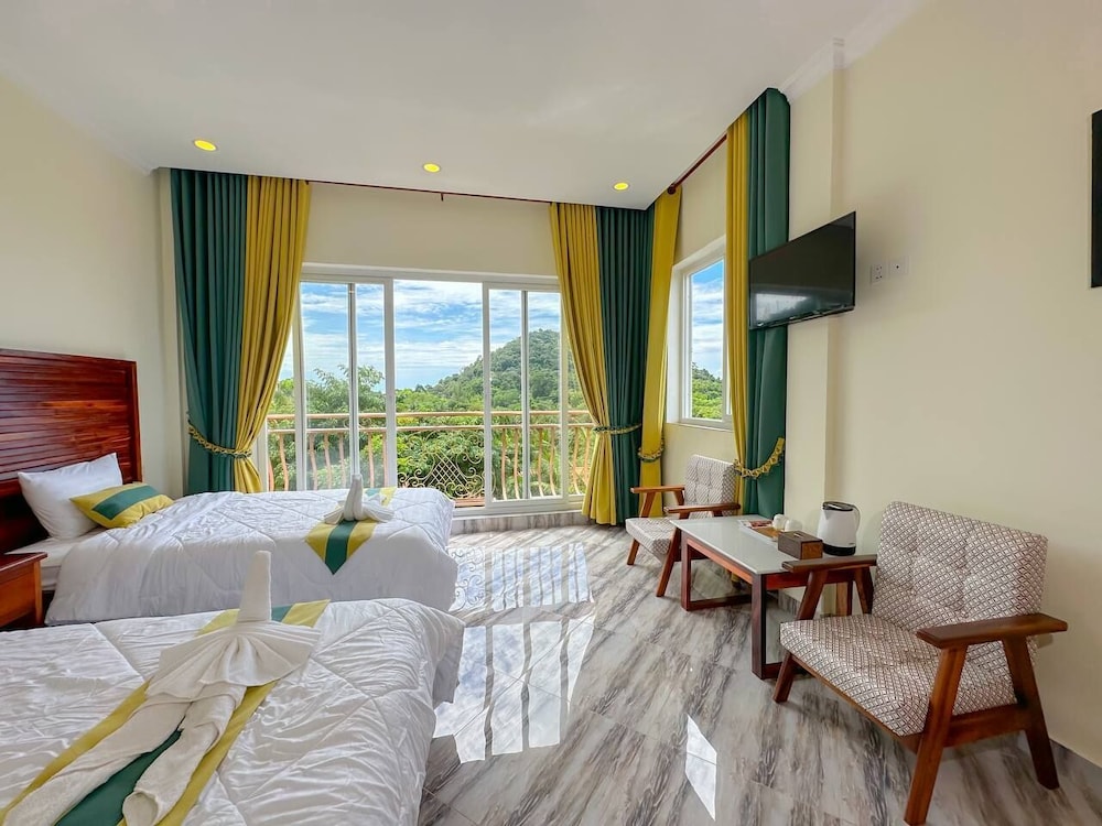 Comfort Twin Room, 2 Bedrooms, Mountain View photo 1