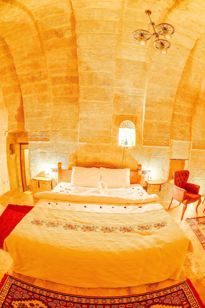 Deluxe Suite photo 1
