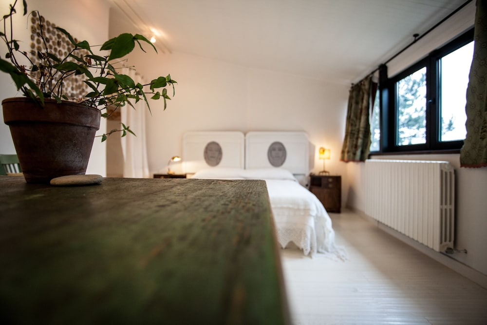 Villa photo 2