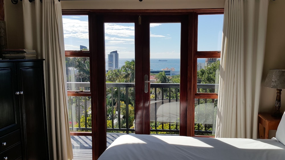 Superior Studio Suite, Kitchen, Sea View photo 1