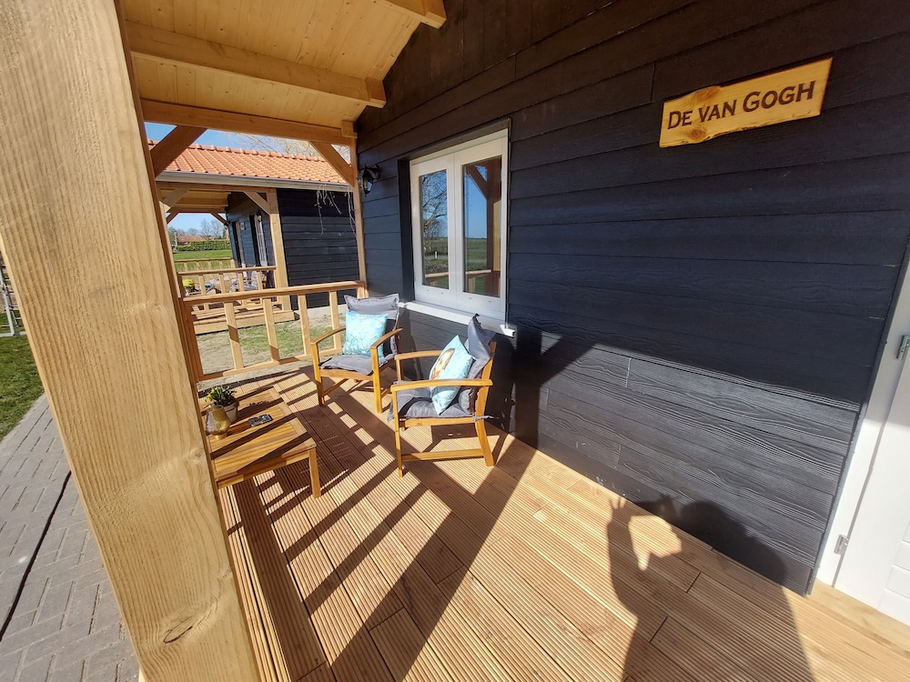 Deluxe Cabin photo 3
