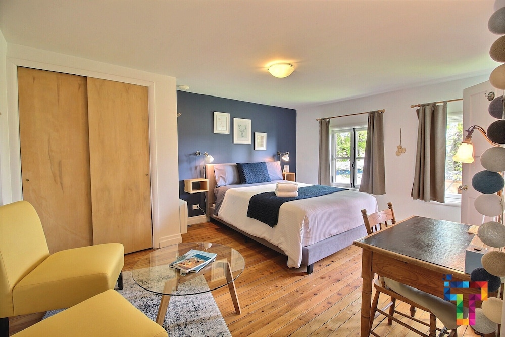 Room, 1 Queen Bed photo 1