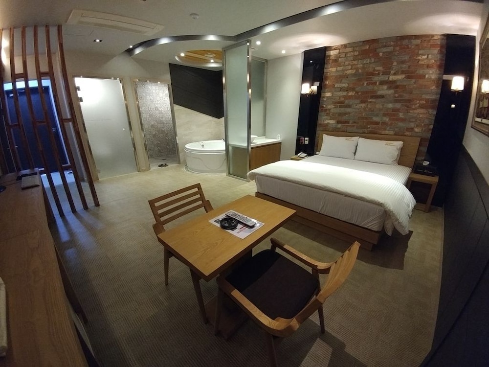 Suite photo 2