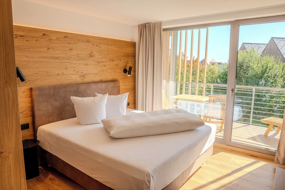 Design Studio Suite, Non Smoking, Balcony