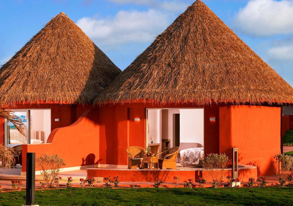 Deluxe Bungalow, Garden View - Photo 1