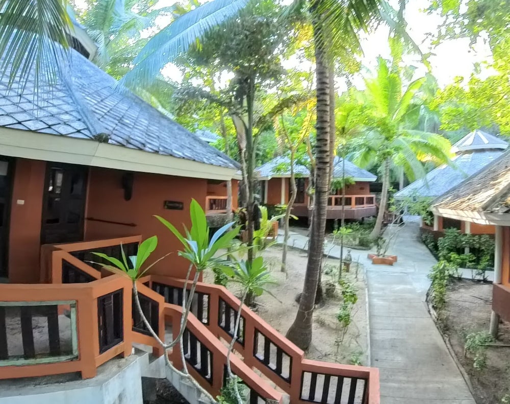 Hill Villa - Photo 11