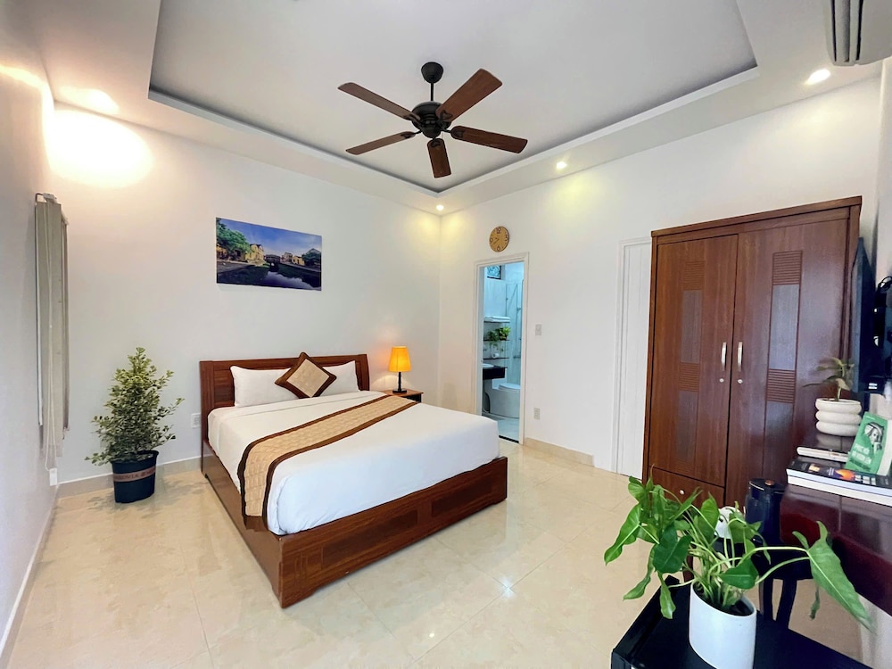 Superior Double Room, City View