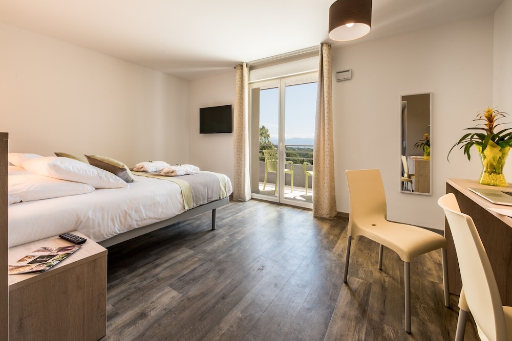 Superior Double or Twin Room, Accessible photo 1