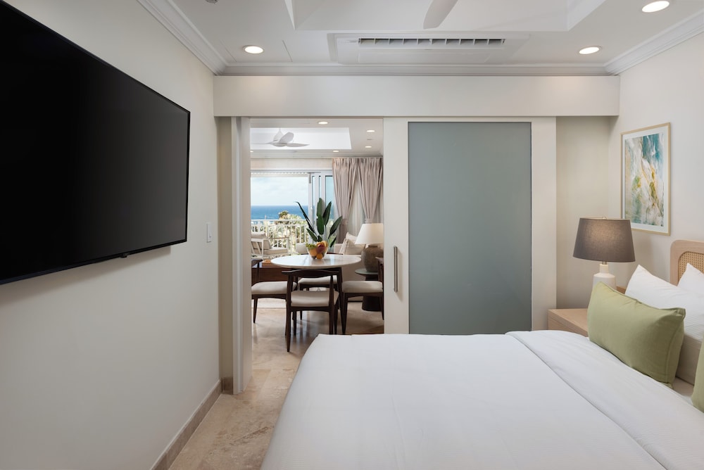 Junior Studio Suite, Partial Ocean View - Photo 2