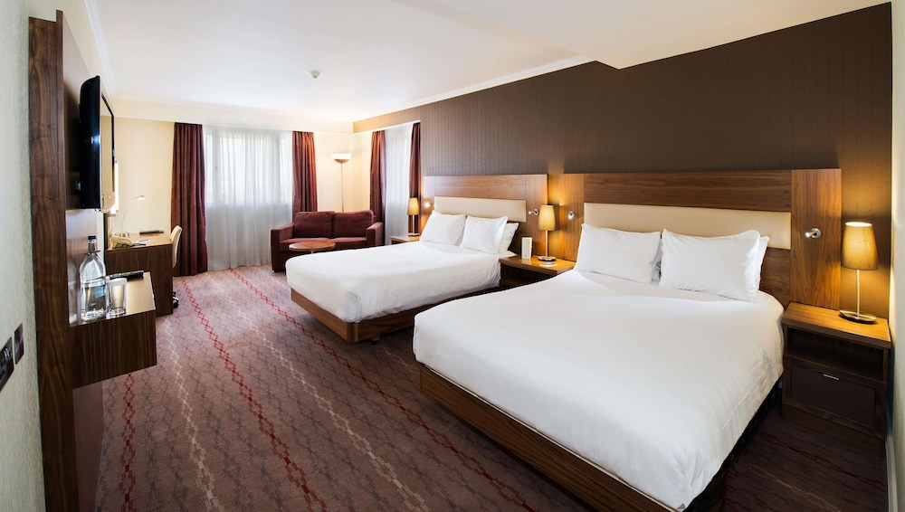 Room, 2 Double Beds - Photo 4
