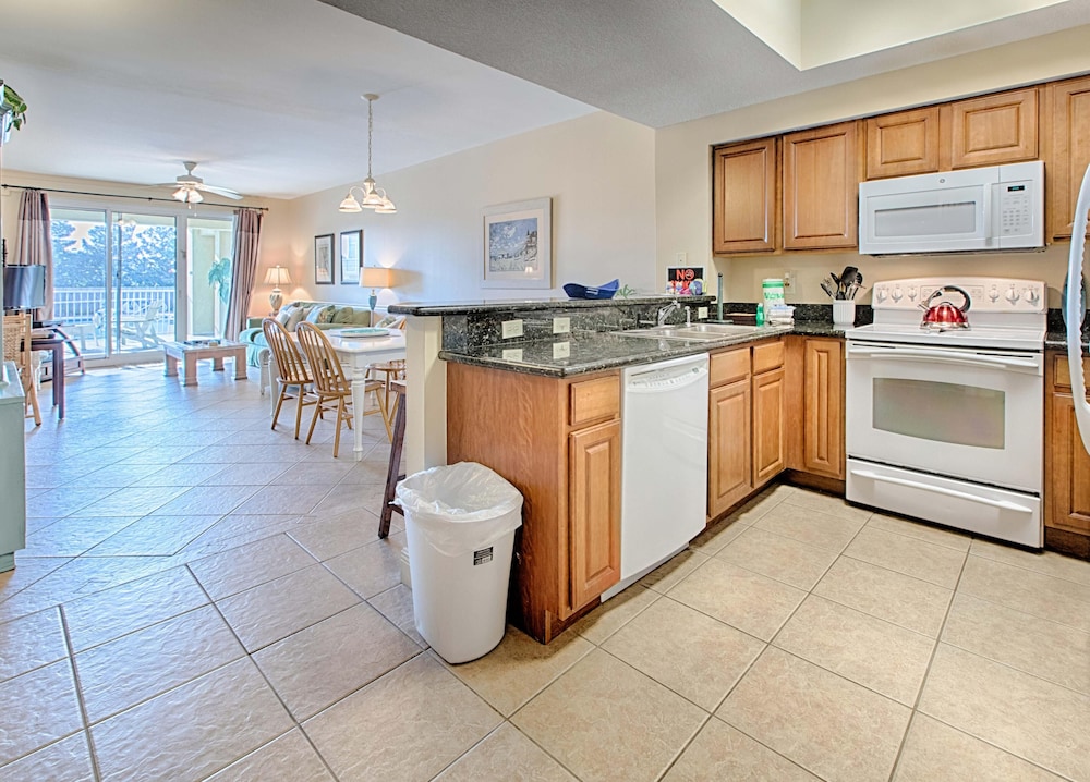Condo, Multiple Beds (Ariel Dunes Ii 109) photo 3