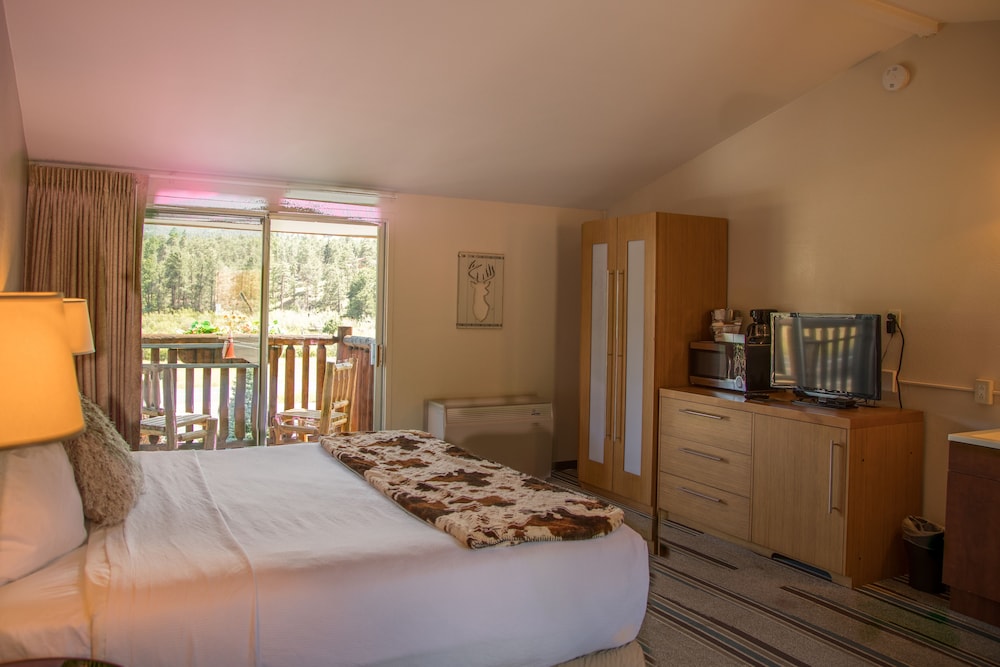 Balcony, 1 King Bed, Mountain View - Photo 10