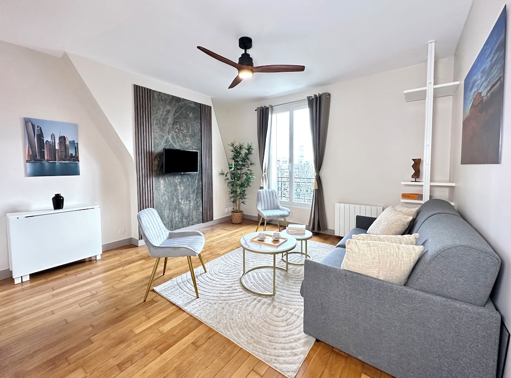 Superior Apartment, City View