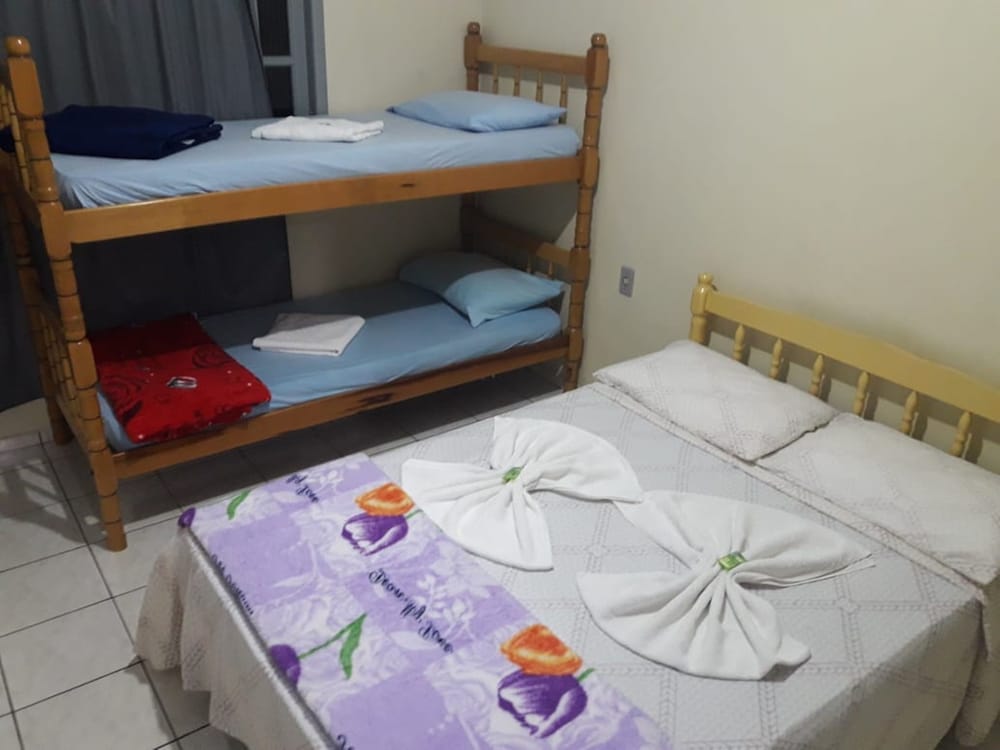Standard Quadruple Room, Multiple Beds, Non Smoking