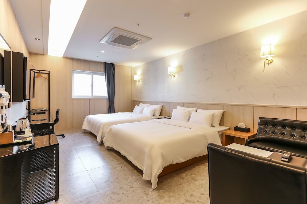 Deluxe Room, 2 Double Beds