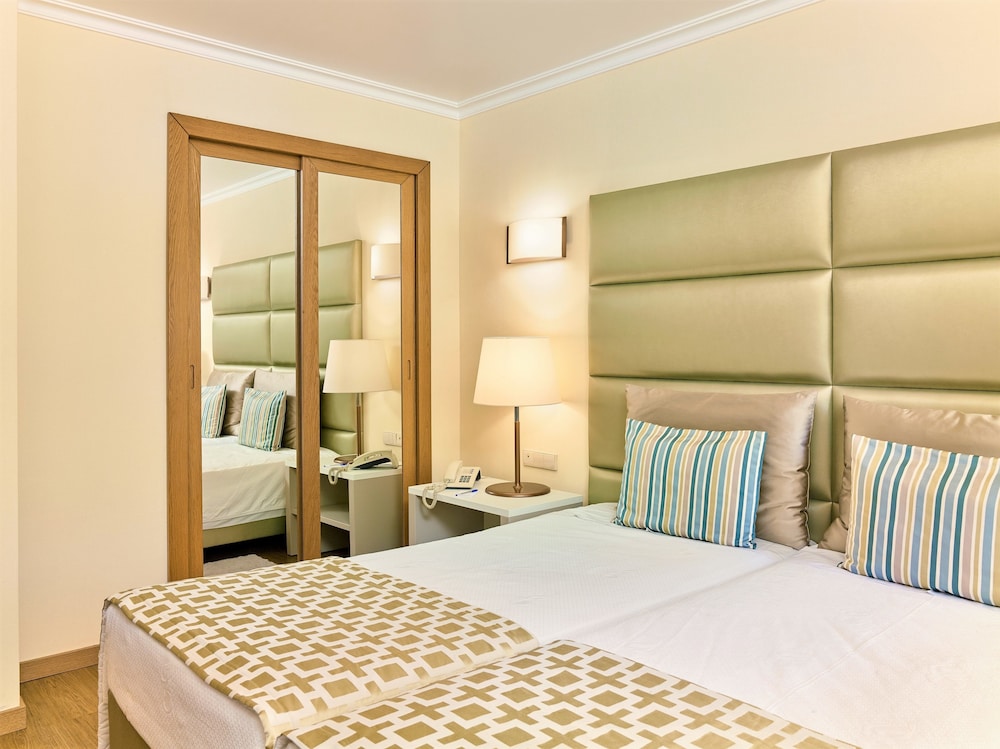 Deluxe Twin Room - Photo 4