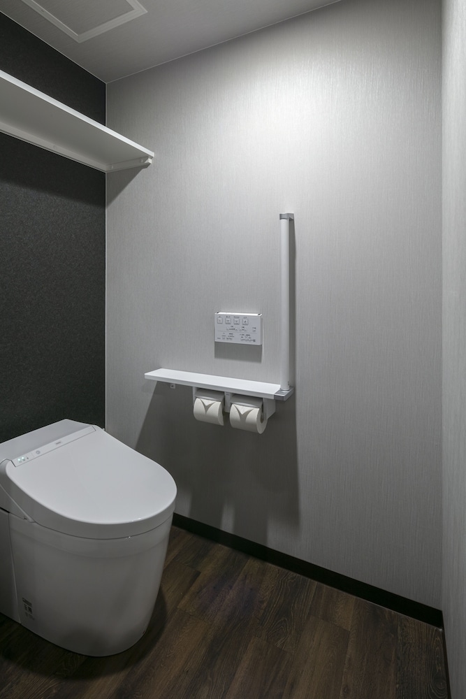 Club Suite, 1 Bedroom, Non Smoking, Hot Tub - Photo 9
