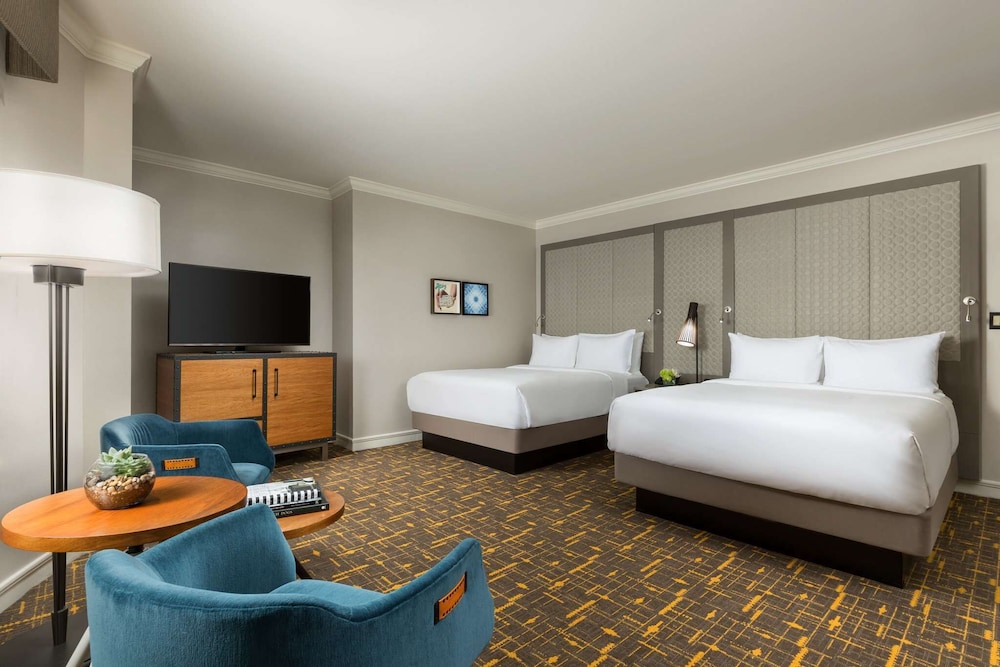 Skyline Studio, 2 Double Beds