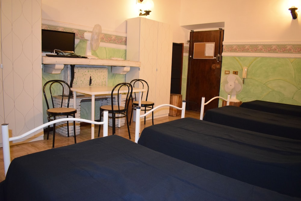 Shared Dormitory, Women Only, Shared Bathroom (External)
