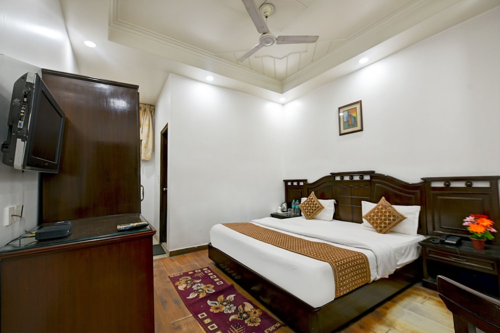 Deluxe Room, 1 Double Bed - Photo 12