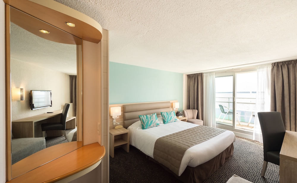 Comfort Double or Twin Room, Sea View - Photo 4