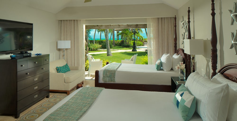 Luxury Suite, 2 Bedrooms, Partial Ocean View (Seaside Two Bedroom Luxury Butler) photo 3