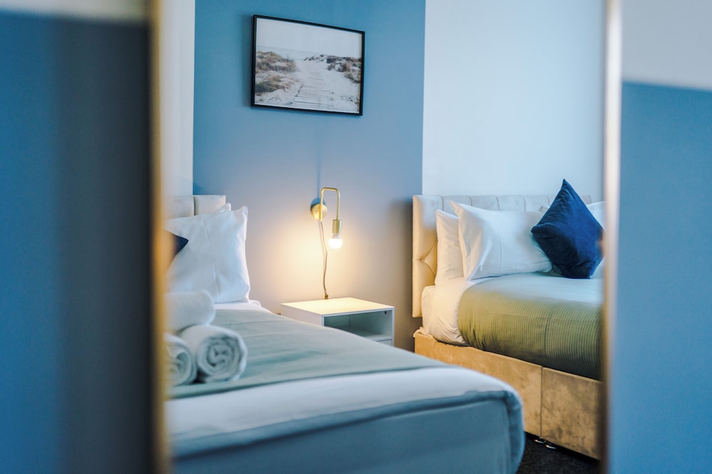 Luxury 2BR Apt / Top-notch amenities/ Free Parking