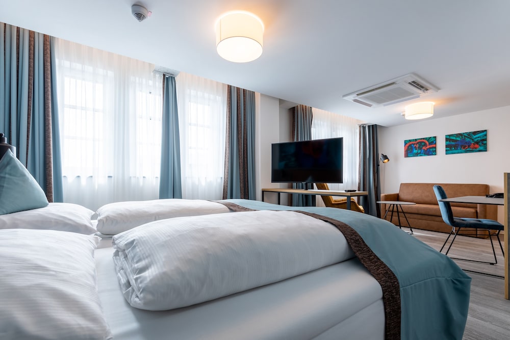 Standard Twin Room - Photo 4