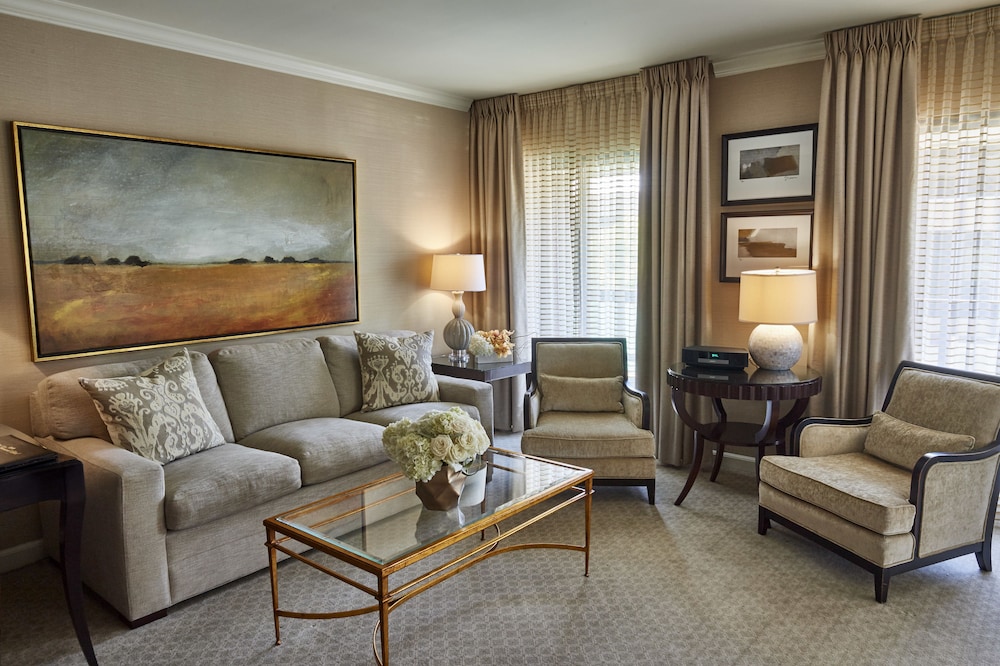 Luxury Suite, 1 King Bed - Photo 4