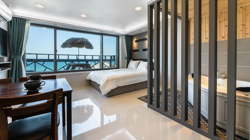 Basic Room, 1 Bedroom (201)