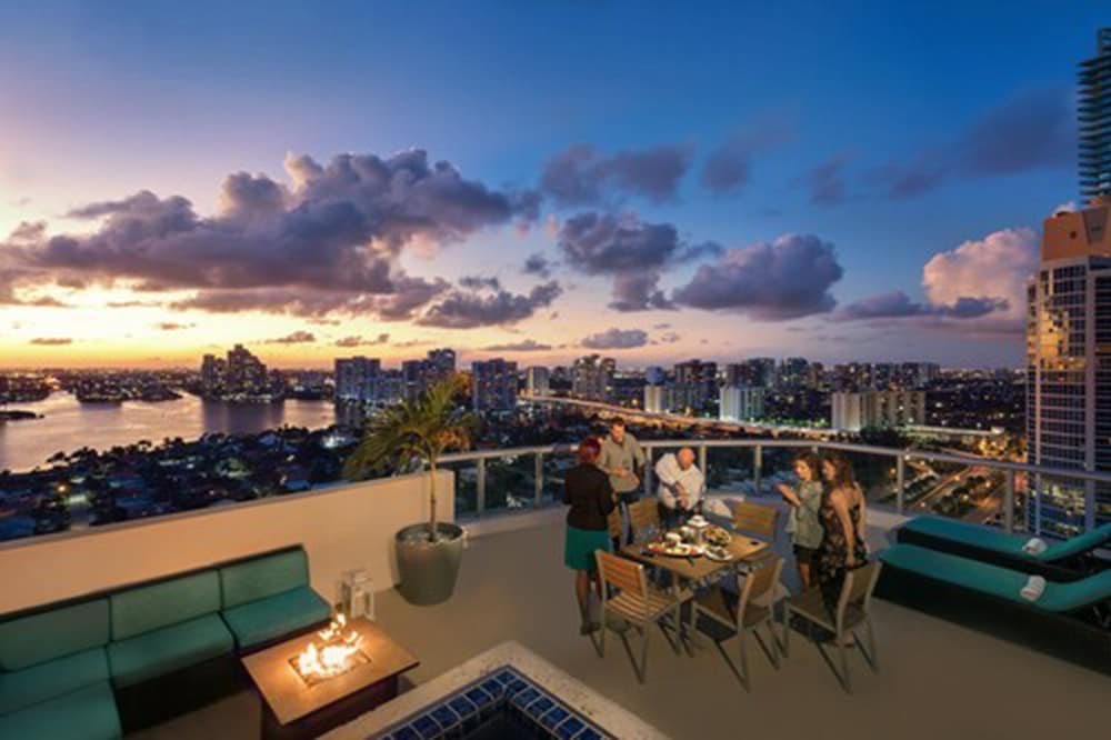 Luxury Penthouse, 2 Bedrooms, Bay View - Photo 1