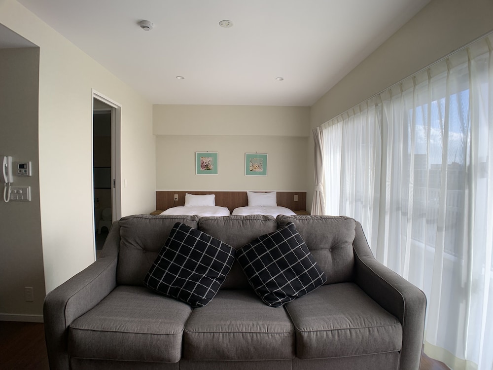 Twin Room for 2 people (No View) photo 3