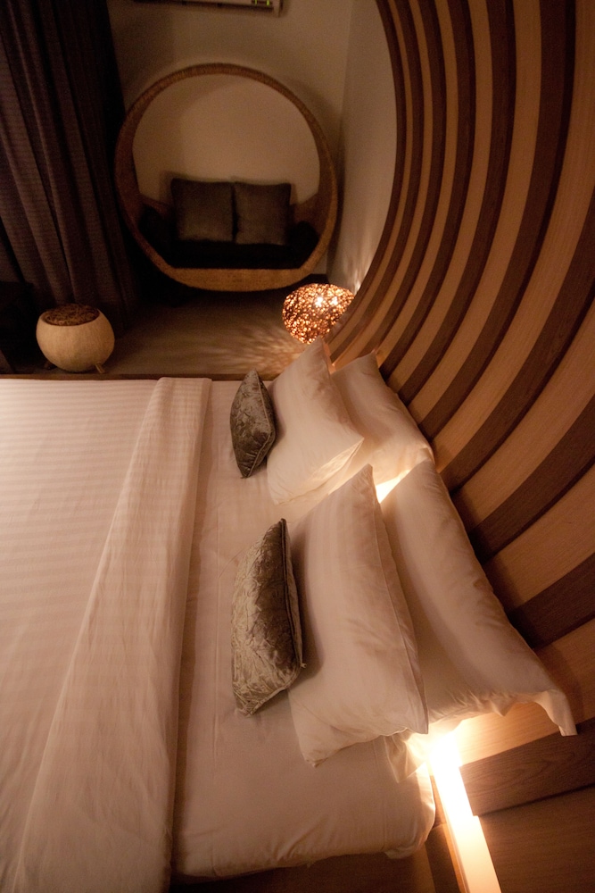 Silk Cocoon Studio - Photo 4