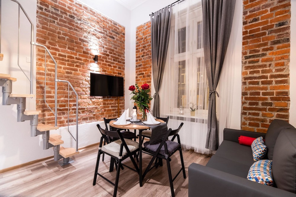 Double Room (D07)
