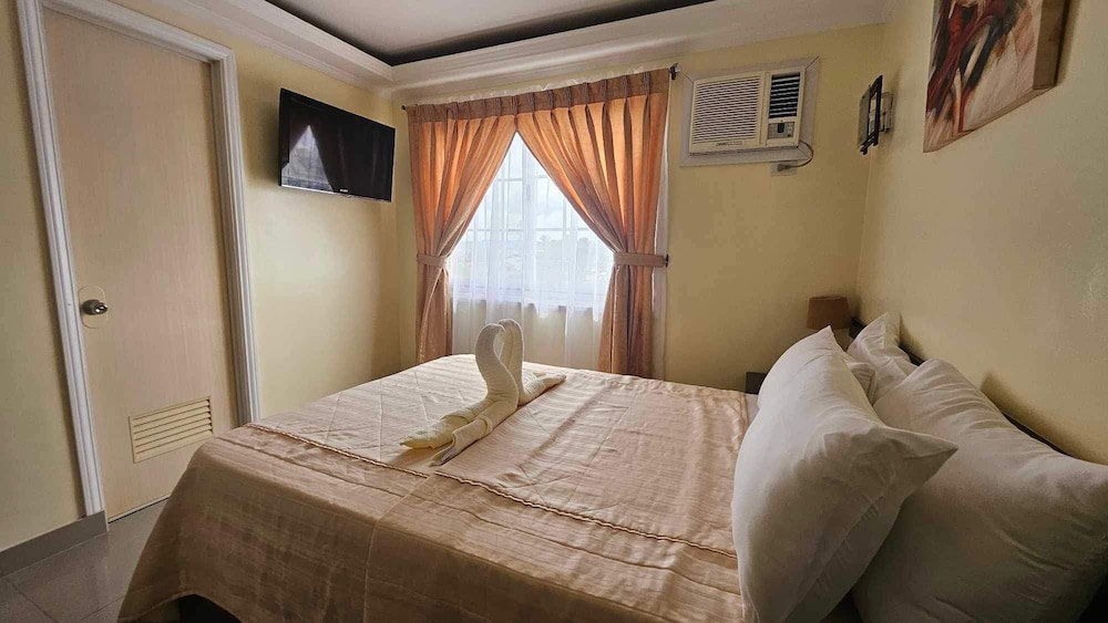 Deluxe Room, 1 Double Bed, Non Smoking, Sea View photo 2