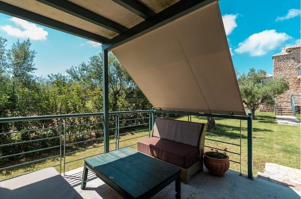 Duplex, 1 Bedroom, Balcony, Garden View photo 3