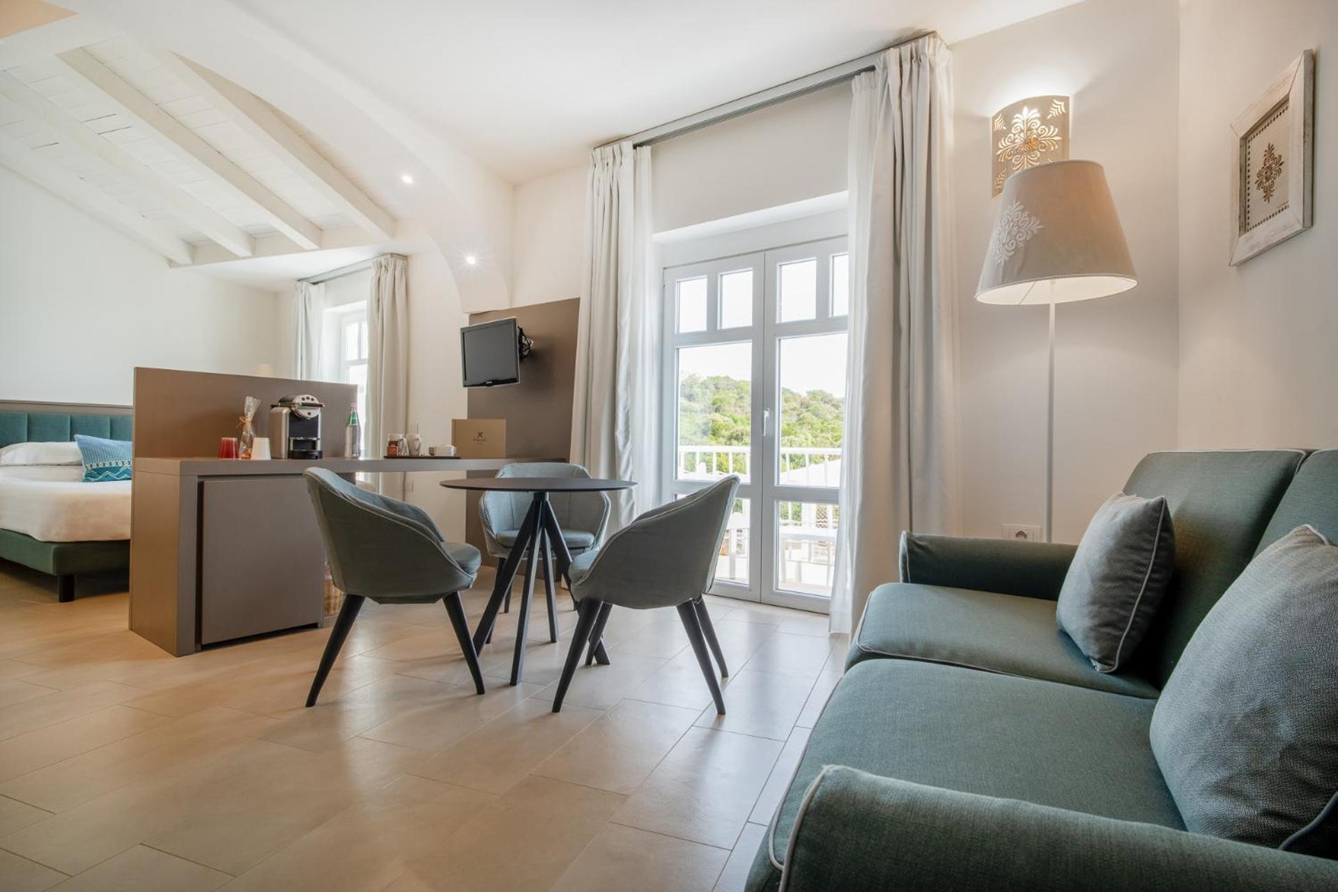 Junior Suite with Sea View - Photo 4